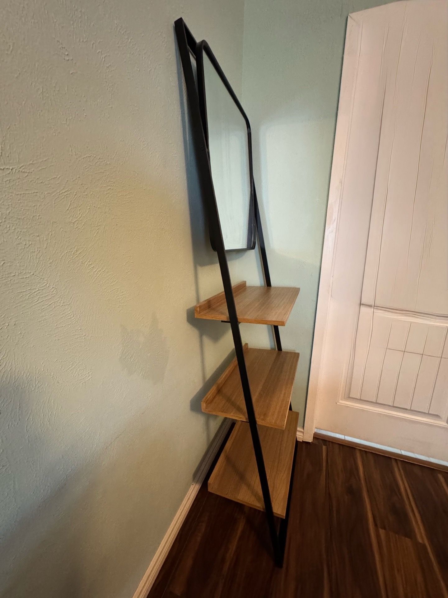 Shelving unit