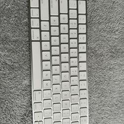Apple Magic Keyboard 