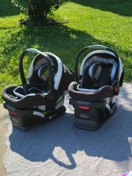 Graco Infant Carseats