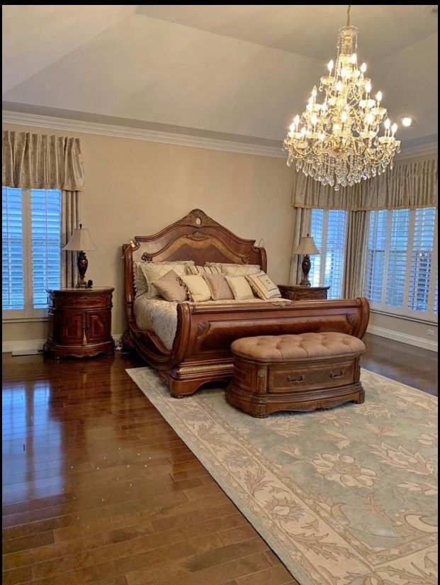 Gorgeous King Size Michael Amini "Cortina" Bedroom Set