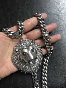 Stainless Steel Lion Pendant With Chain .