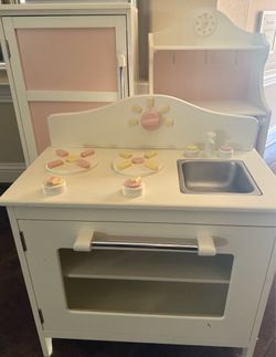 Pottery Barn 3 piece kitchen play set $75