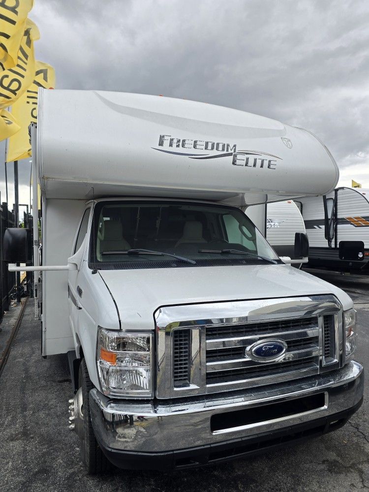 Motor Home 28 Ft 🔥Hot Deal 🔥 Barato 🔥Rv Travel Trailer