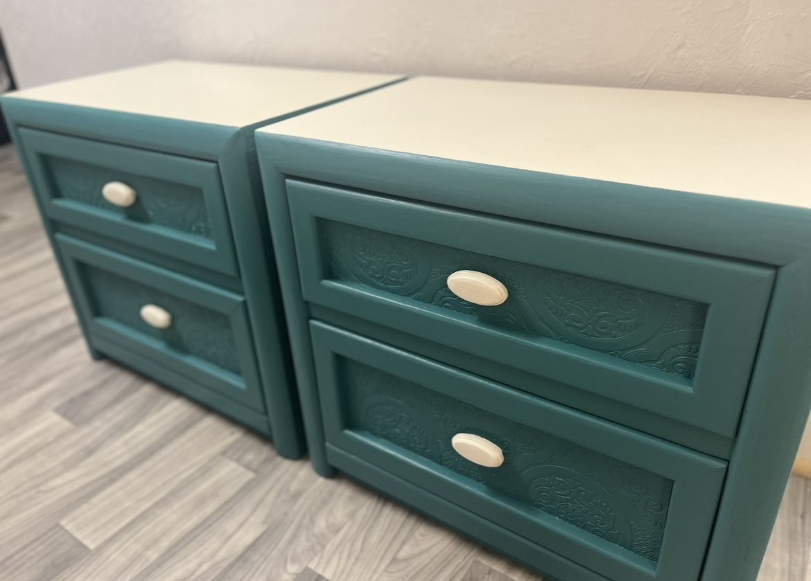 Cottage Cove Nightstands