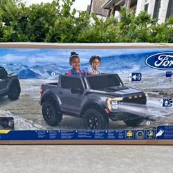 New! Ford F-150 Raptor Power Wheels Ride on