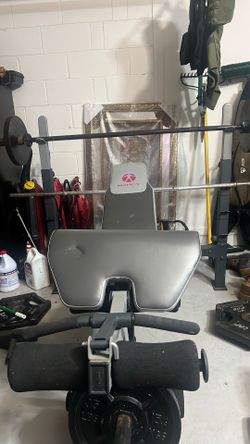 Weight bench w/bar and weights