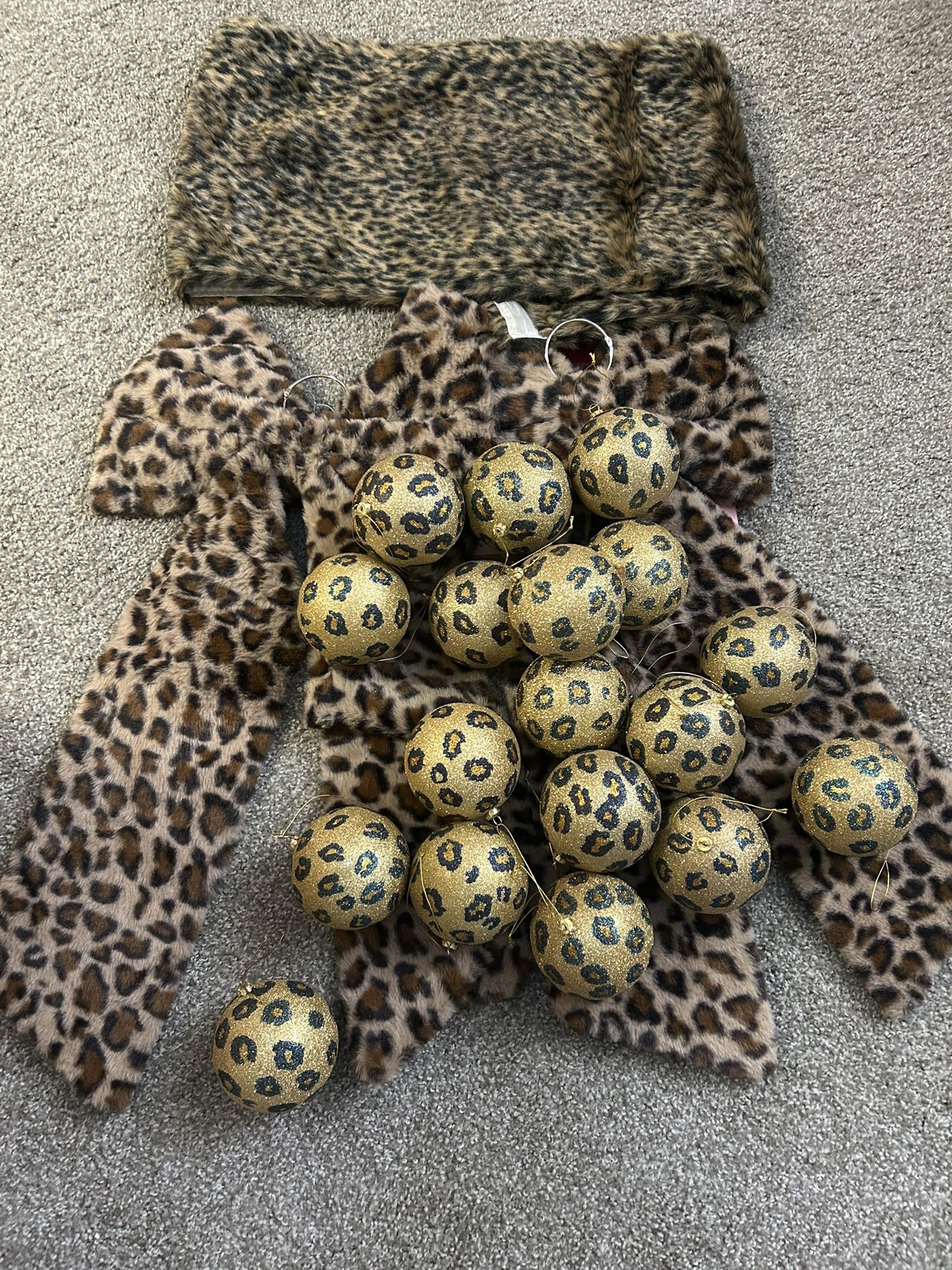 Leopard Christmas Christmas Decor