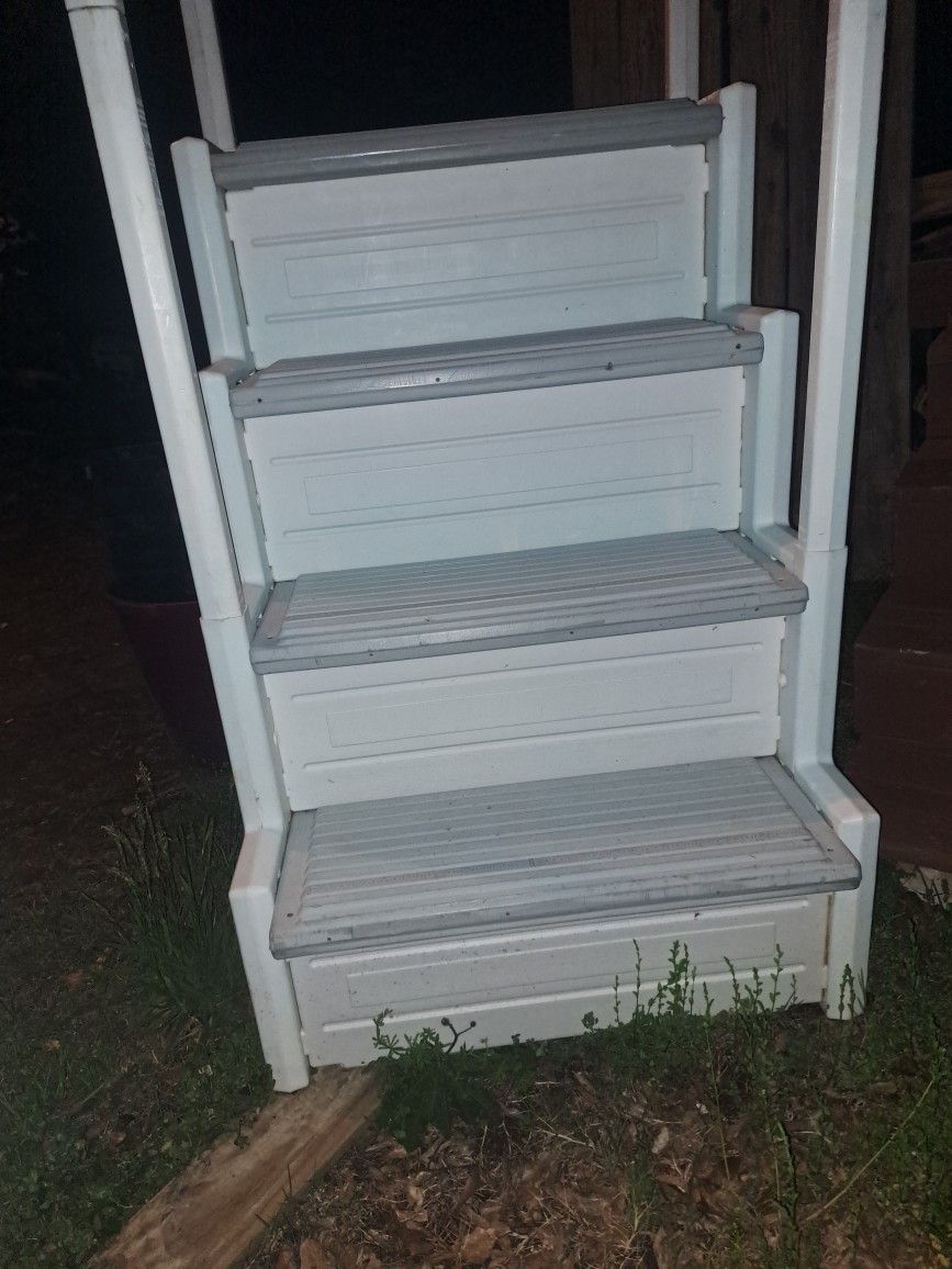 Above Ground Pool Steps