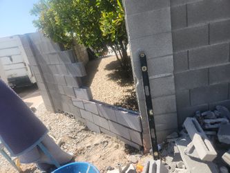 Stucco Block Wall Re-pa-ir