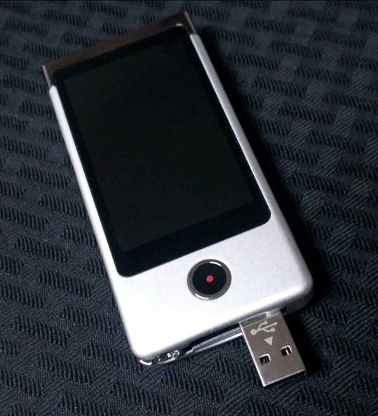 Sony Camera Bloggie Touch MHS-TS20/B 8GB Camcorder HD 1080P Silver Good!