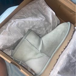 Boots UGG
