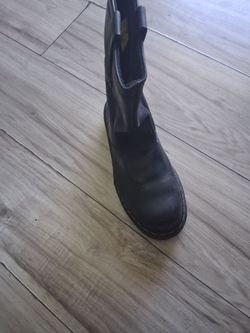DR Martin steal toe boots