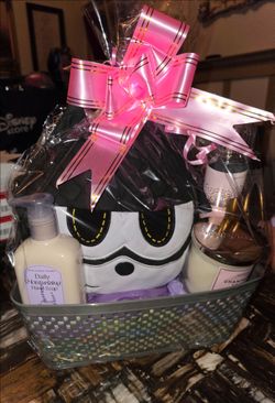 Mothers day basket,gift set, felix the cat purse bath and body works