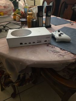 White digital Xbox series S