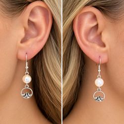 New Silver Tone Faux Pearl Dangle Earrings – Decorative Circle Charms