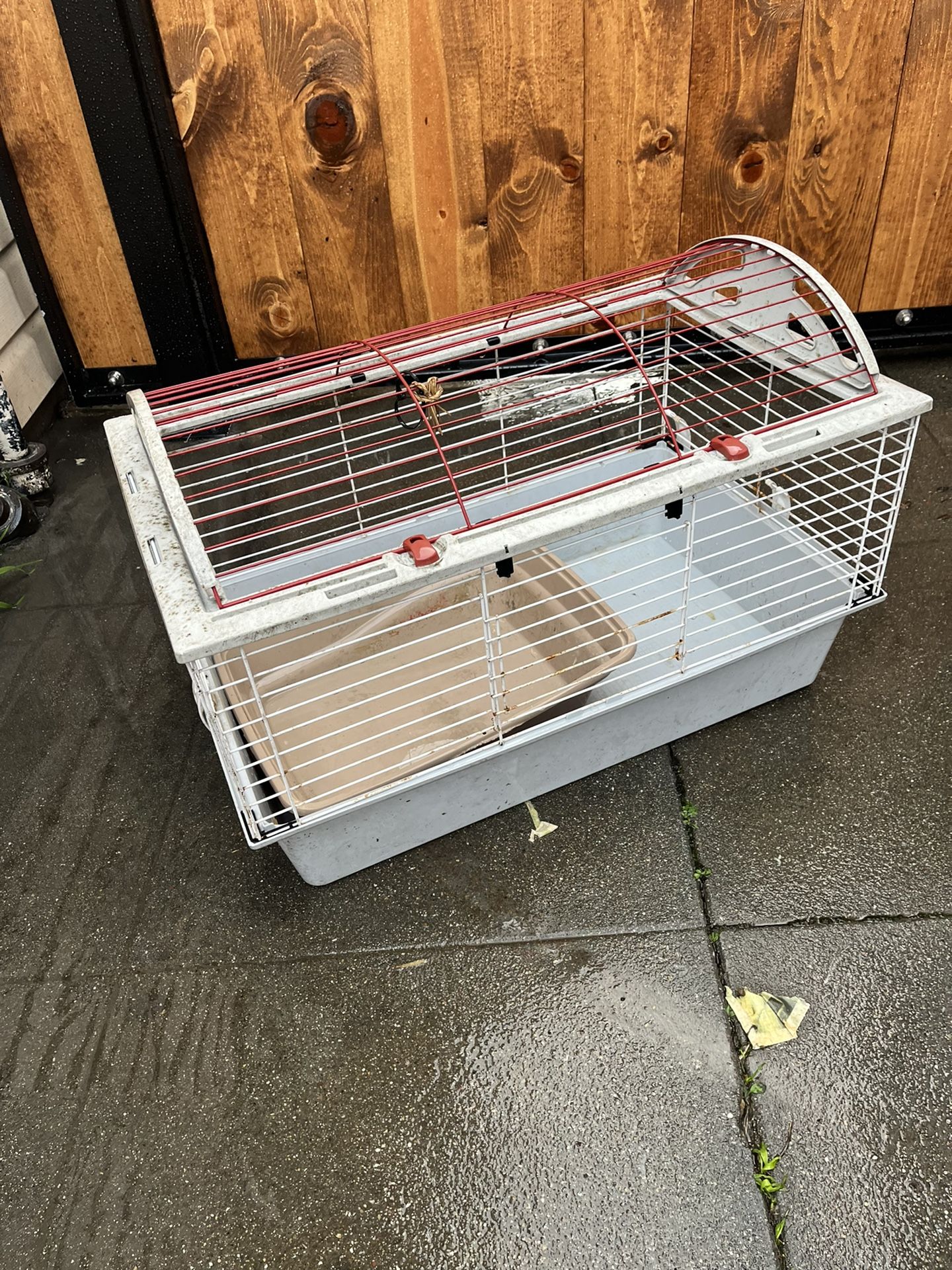 Deluxe Pet Cage