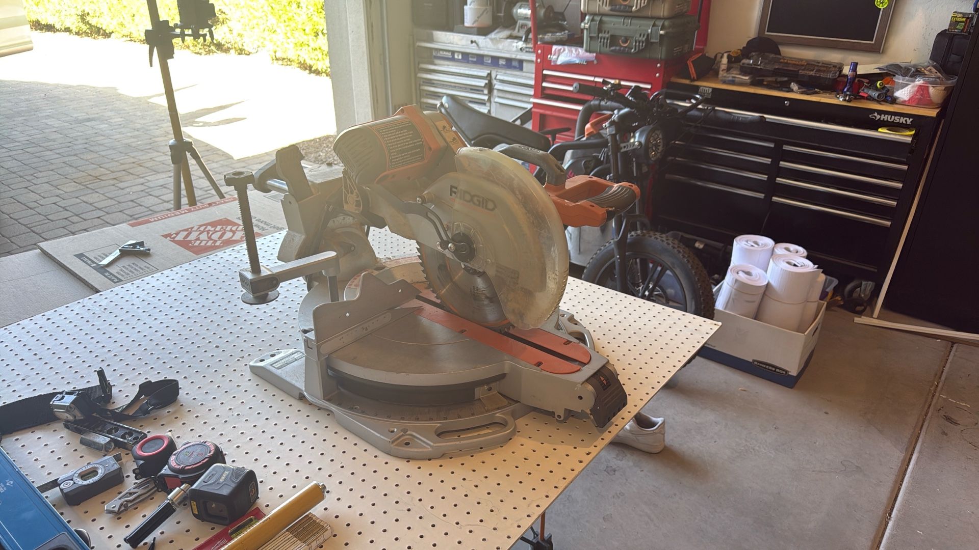 Rigid Sliding Compound Miter Saw.