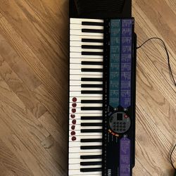 Vintage Yamaha PSR-73 Keyboard Piano