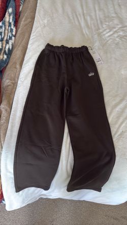 Alo straight leg sweat pants Espresso XS unisex