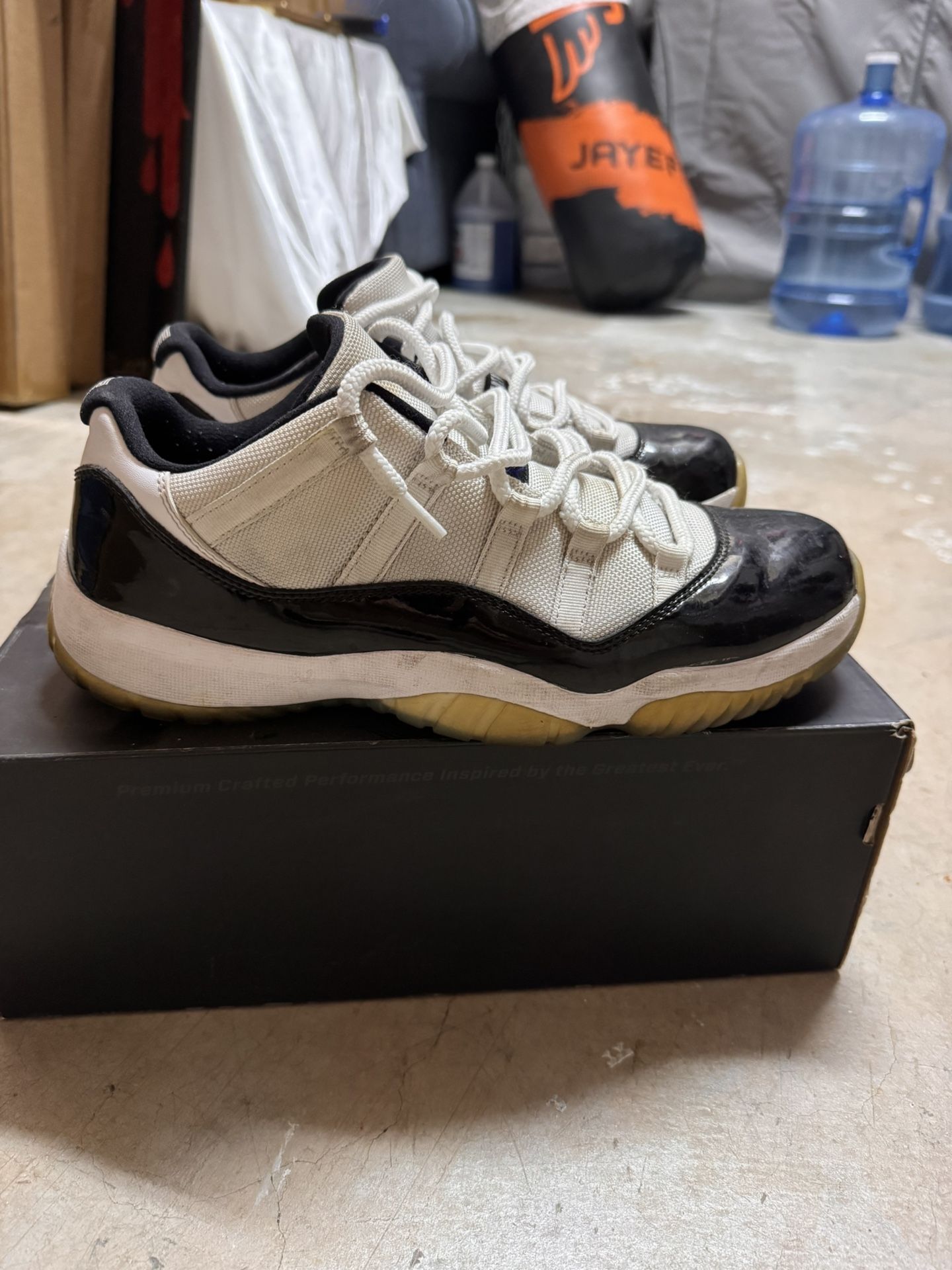 Retro Jordan 11’S Mid