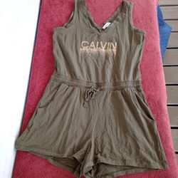 Calvin Klein Sz M  Green V Neck Elastic Waist Sleeveless Romper Shorts Pockets