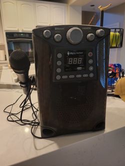 Singing Machine Karaoke Machine
