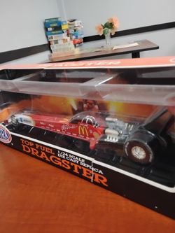Vintage Top Fuel Dragster 1:24 Scale Diecast McDonald's New in Original Box