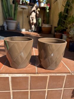 Set of 2 Brown Ceramic Geometric Planters
