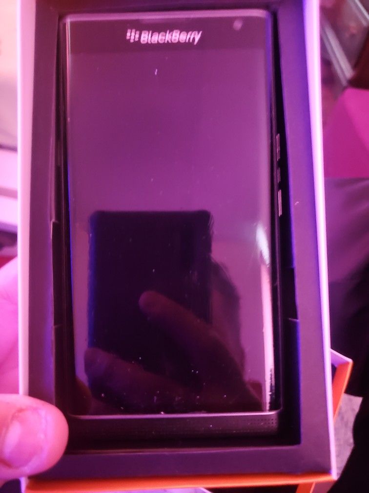 Unlocked Blackberry priv 4g Lte
