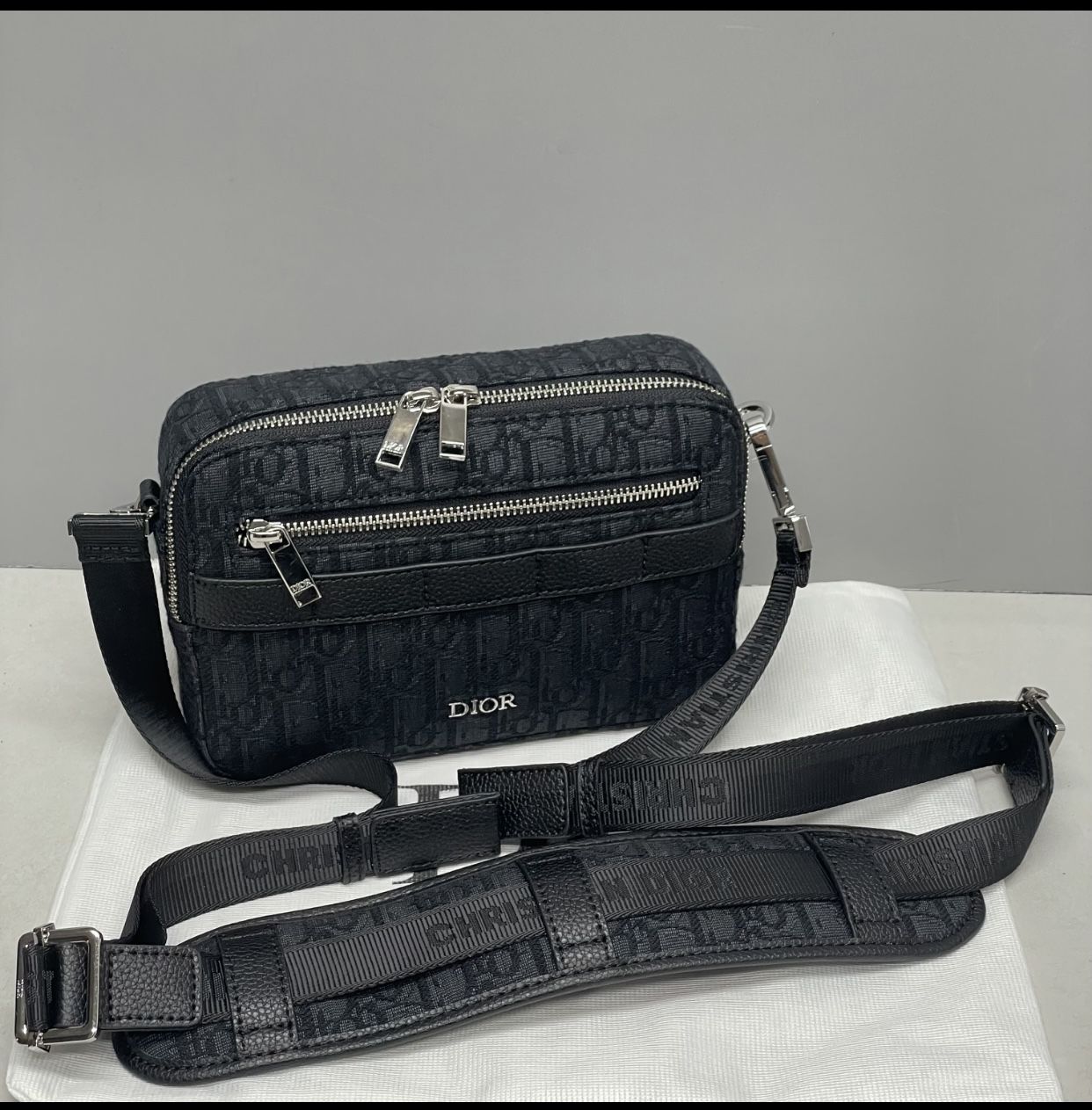 Brand new Dior Bag For Boys And Girl Dm Comes With Box