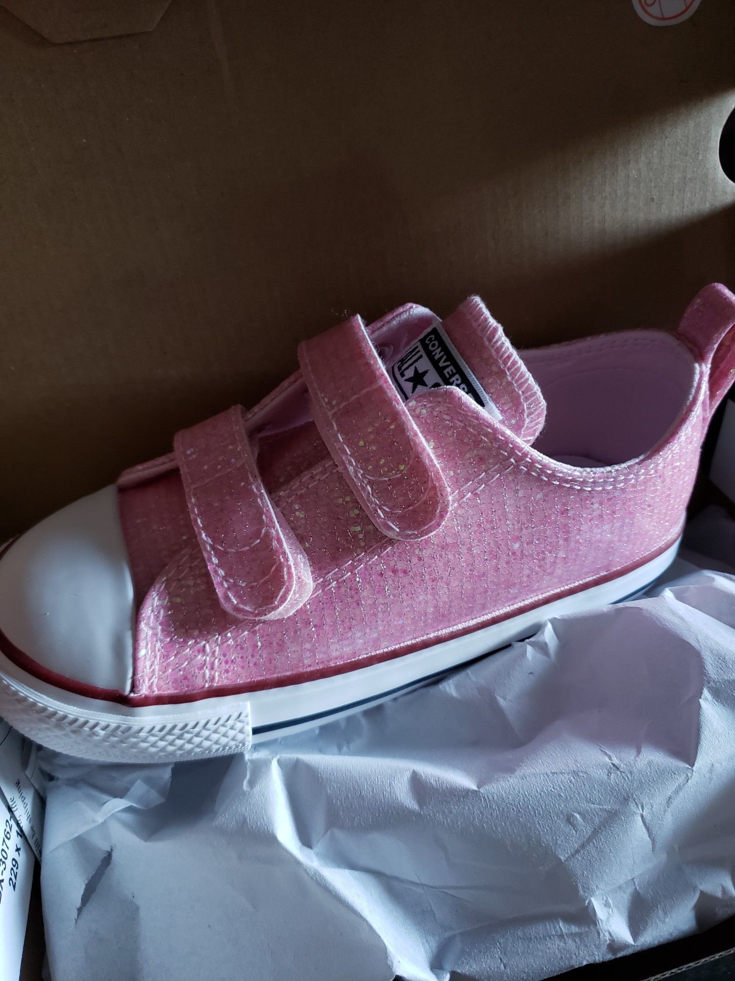 NEW sparkly pink toddlee girl size 10c convers