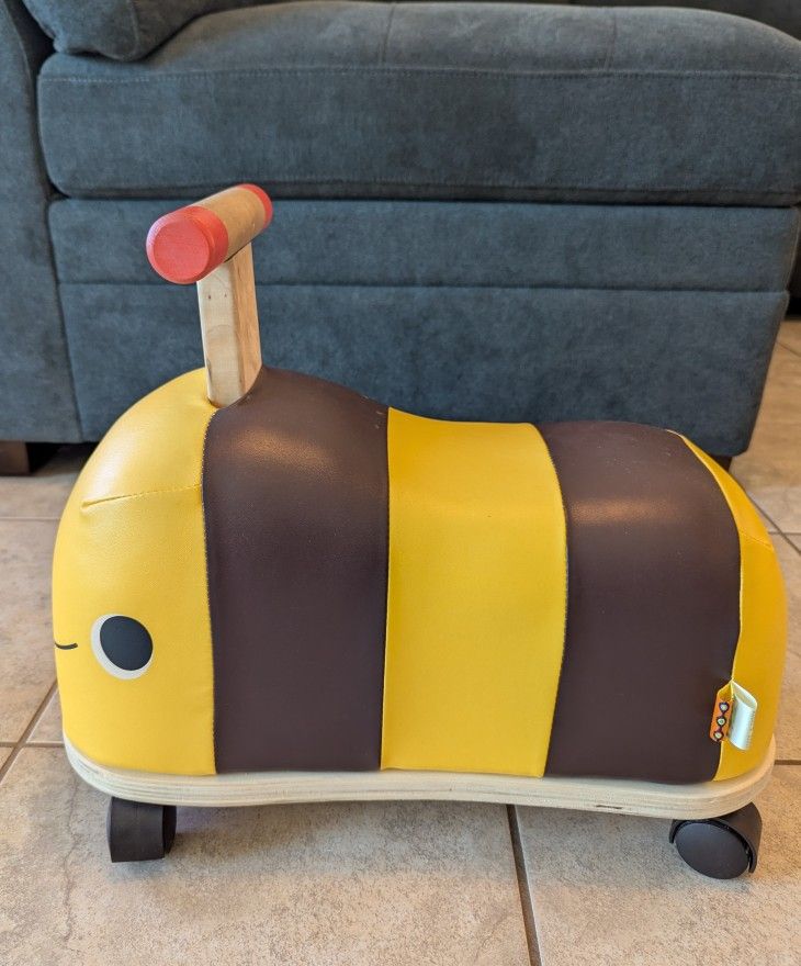 🐝 Bee Ride-On Toy – $20