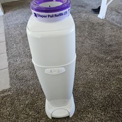 Playtex Diaper Genie Complete With Refill 