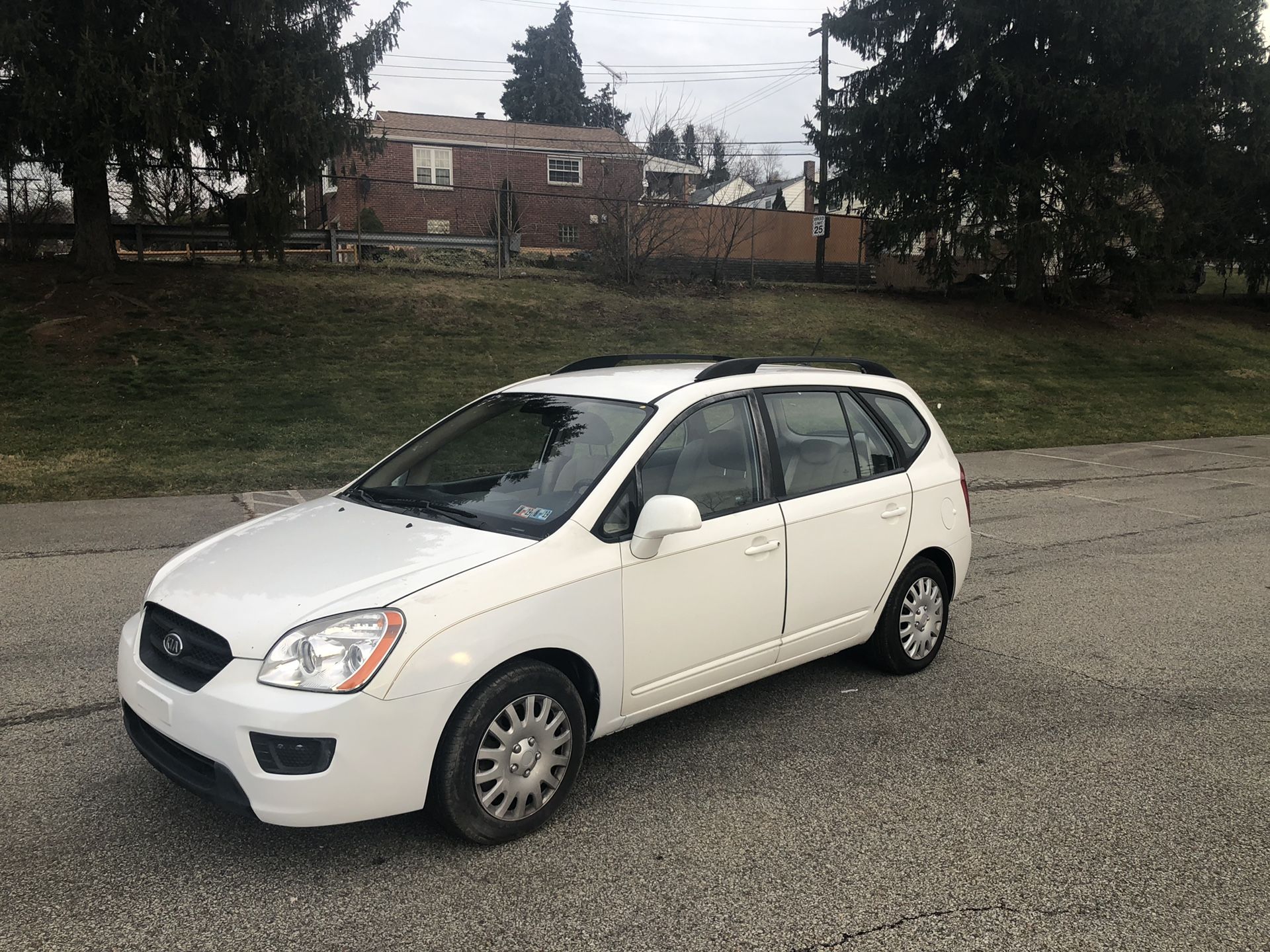 2009 Kia Rondo