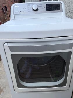 LG Sensor Dry White gas dryer and washer