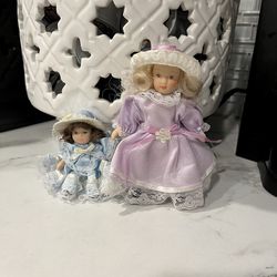 Little Vintage porcelain dolls