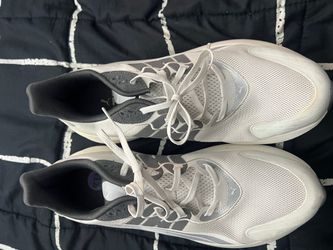 Puma White and Gray Sneakers