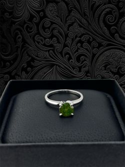 Green parrot natural diamond solitaire ring 💍