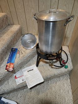 USED A Couple of Times.  Bayou Classic Turkey Deep Fryer set