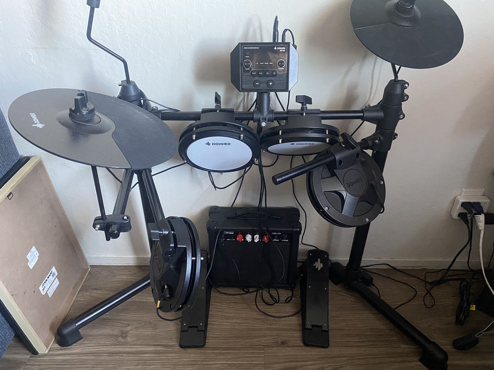 Electric Drums Set And Speaker 