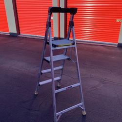 Gorilla Ladder 6’ Platform Ladder