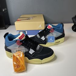 JORDAN 4 OFF NOIR DEADSTOCK