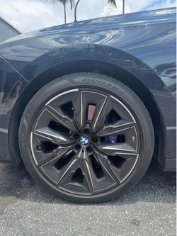 wheels 21 inch black alloy(OEM) set of 4 with tires