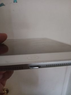 Ipad (forgot password & icloud) %100 great condition