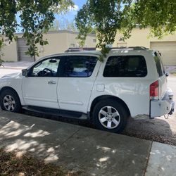 2004 Nissan Armada