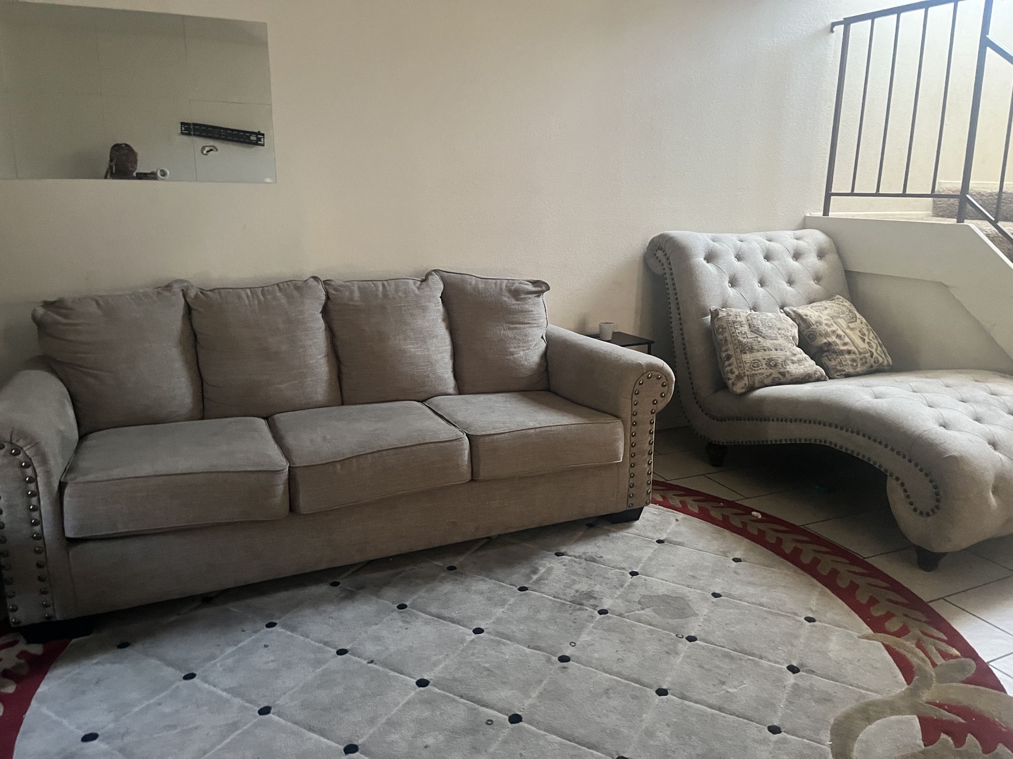 100 Couch set