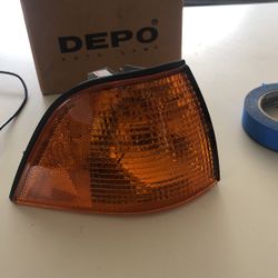 BMW 3 CPE/CNVRTIBL 1992 To 1999 Park Signal Lamp Passenger Side Assembly# 19