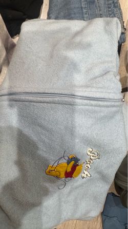 Winnie the Pooh zip up Hoddie