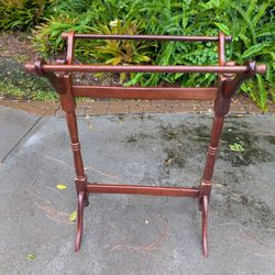 Decorative Wooden Blanket Rack