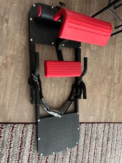 Sissy squat machine